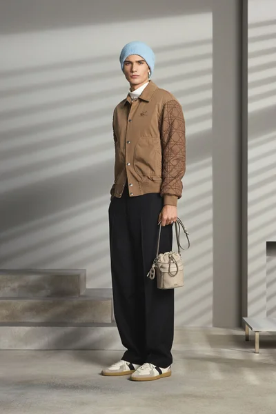 Look 25